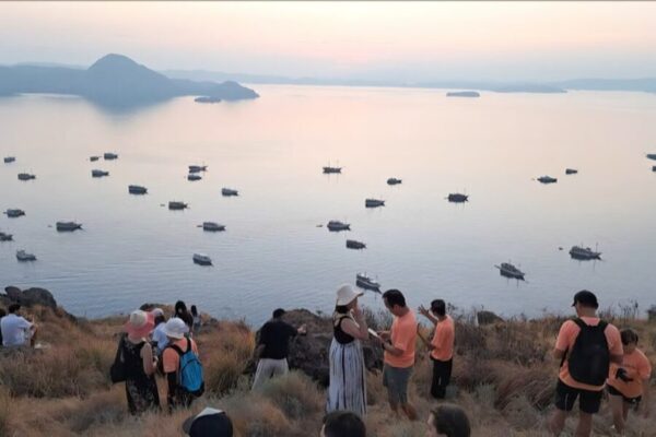 Flores-to-Lombok-Tour-900x600
